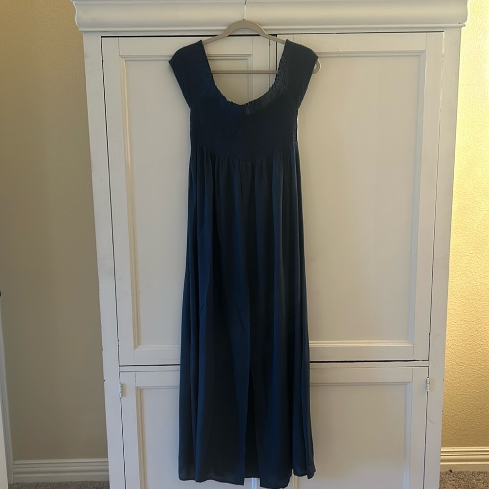 So pretty on or off shoulder blue summer dress